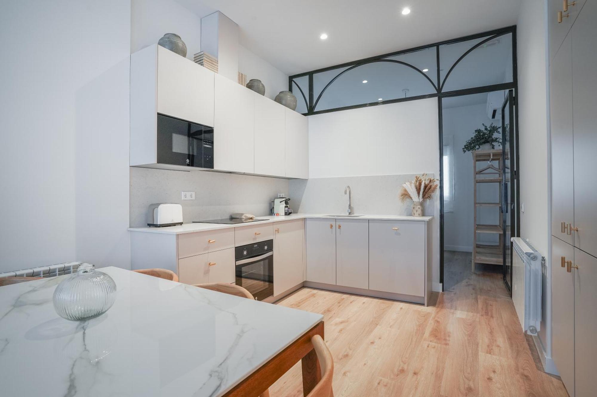 Apartament Amazing Apartment-3bedrooms 3bathrooms-lavapies Madrid